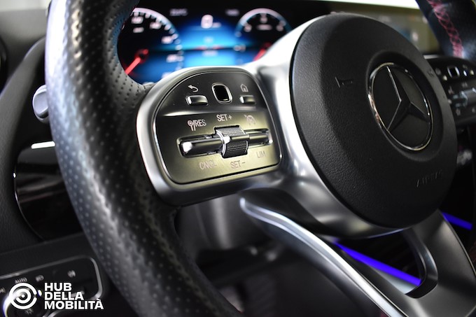 MERCEDES-BENZ GLA 200 d Automatic 4Matic Premium